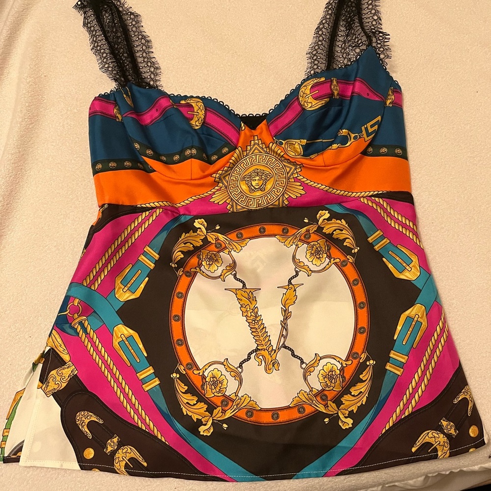 Woman top